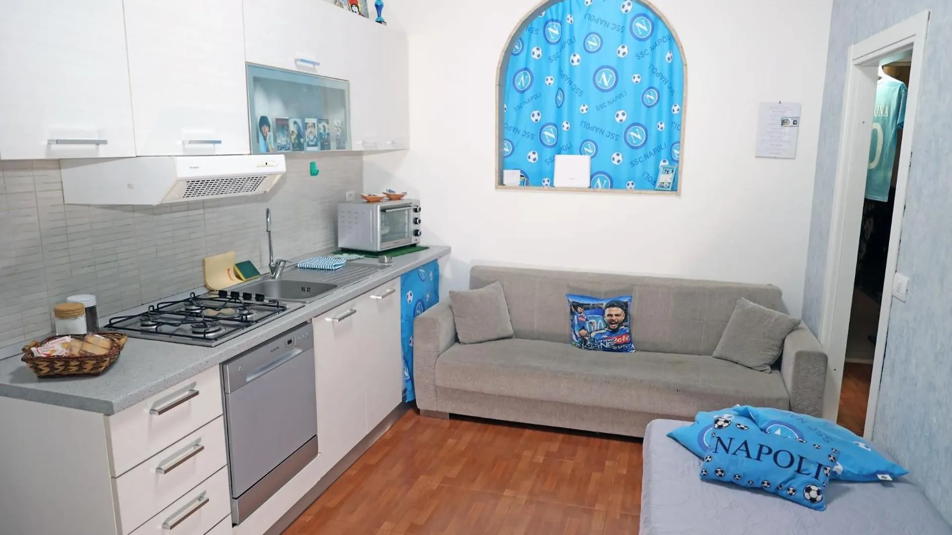 La Mano De Dios Apartment Naples 0*,  Italy